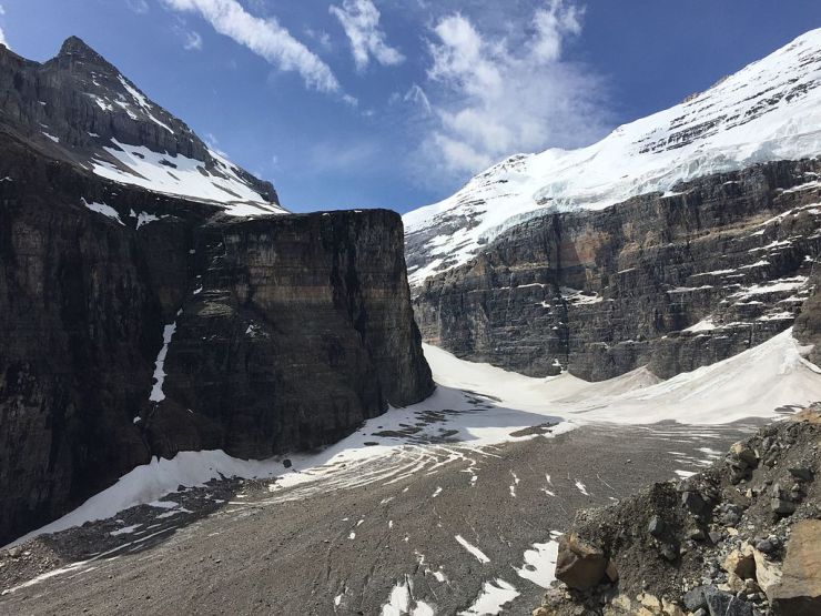 Plain_of_Six_Glaciers-learningis1st.jpg