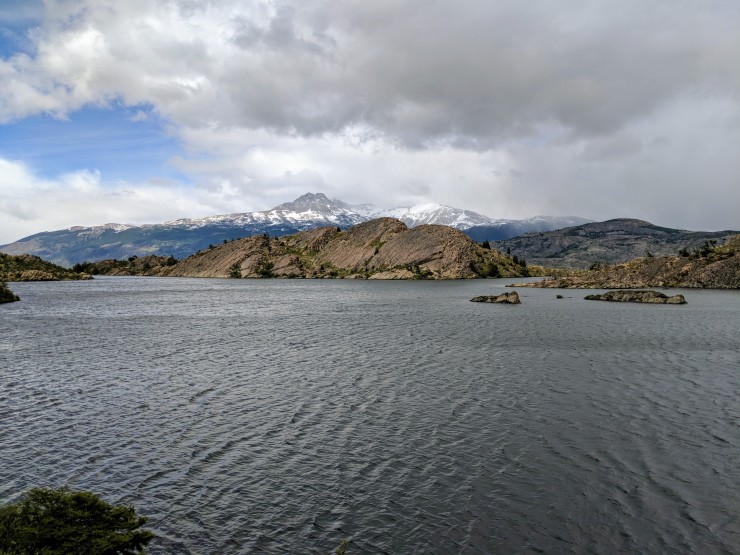 The trail passes Laguna Los Patos, which has several small islands