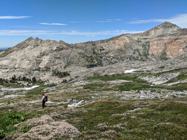 Desolation-wilderness-twin-lakes-climbing-down-crystal-range
