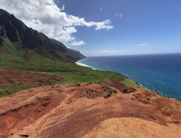 Kalalau-trail-beach-view-from-red-hill