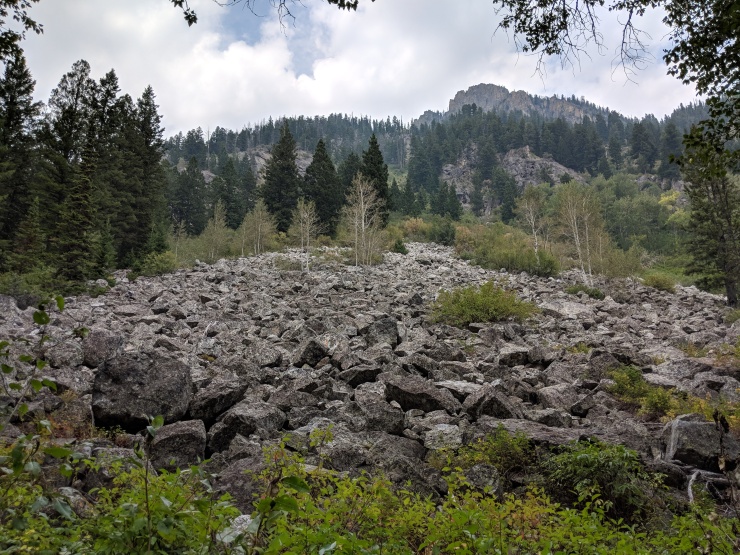 Teton-crest-trail-backpacking-granite-canyon-scree-pile