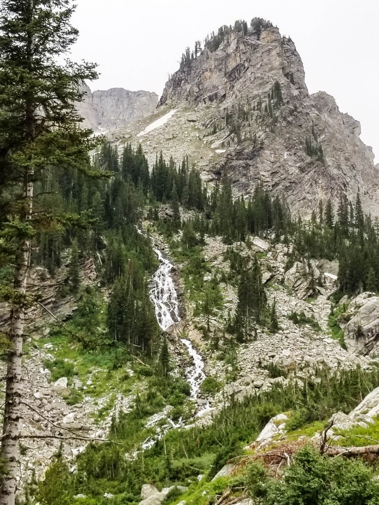 Teton-crest-trail-backpacking-paintbrush-canyon-waterfall