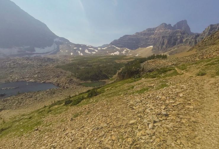 Eiffel-lake-pass-and-peak