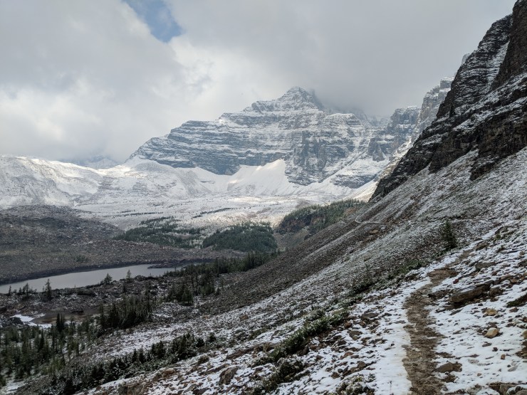 eiffel-lake-trail-view-of-lake-and-wenkchemna-pass