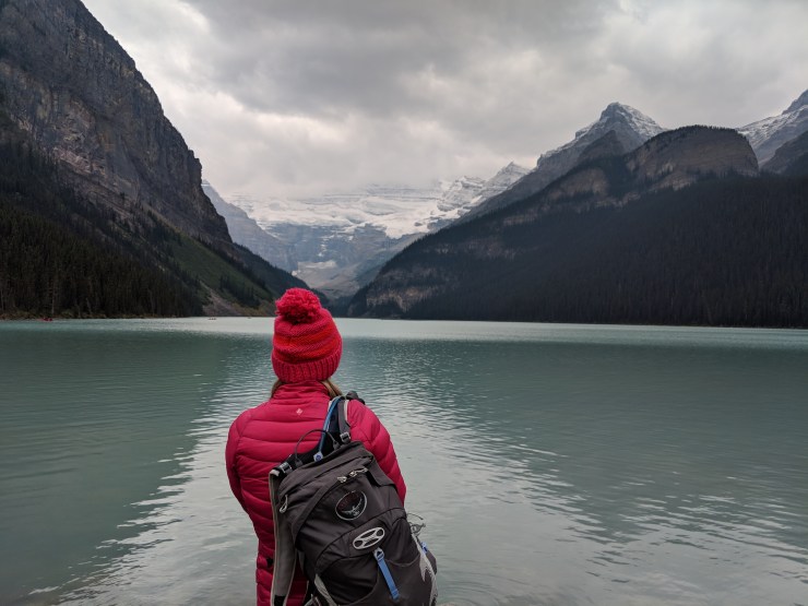 Hiker-at-lake-louise-banff