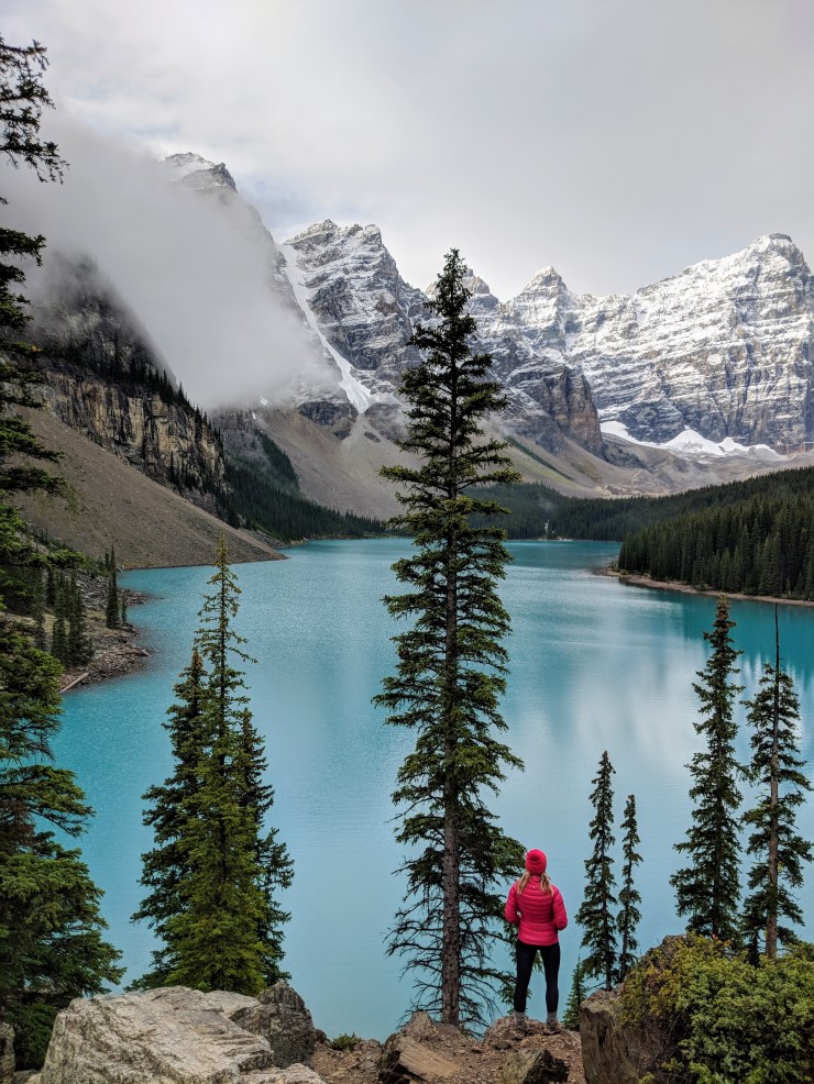 moraine-lake-view-from-top-of-rock-pile