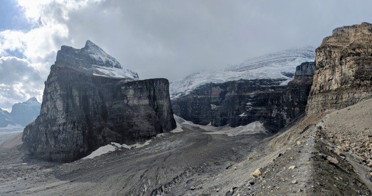 view-of-final-approach-to-viewpoint-at-plain-of-six-glaciers