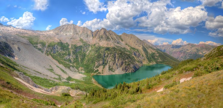 snowmass_lake_pano_from_trail