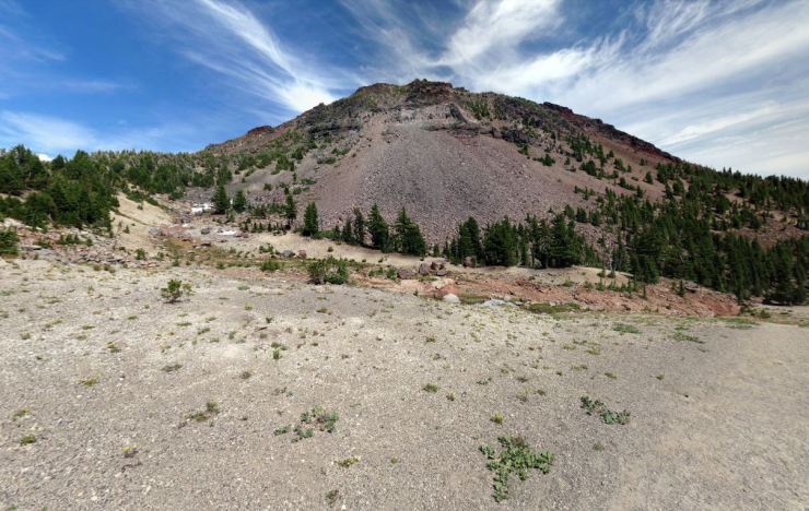 trail-as-it-goes-west-of-ball-butte