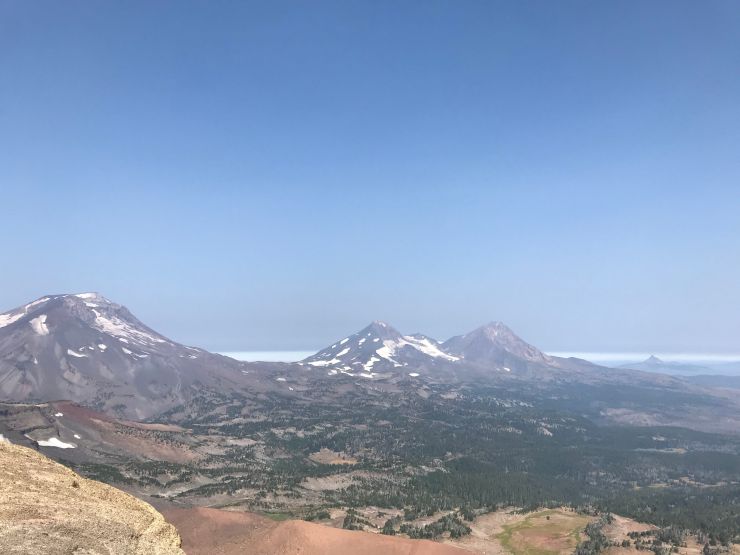 view-of-three-sisters-and-black-crater
