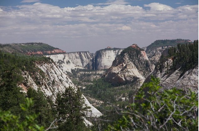 wildcat-canyon-view-near-lava-point