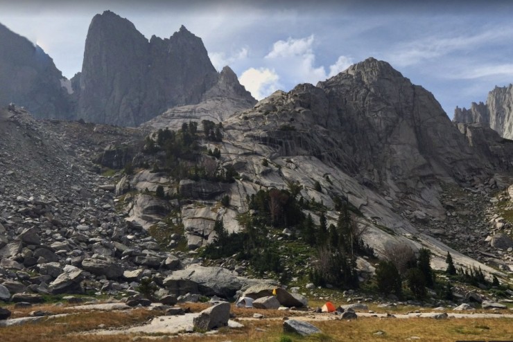 wind-river-cirque-towers-backpacking-lonesome-lake-campsite-2