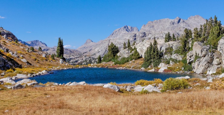 wind-river-range-titcomb-basin-day1-seneca-lake-trail-before-island-lake