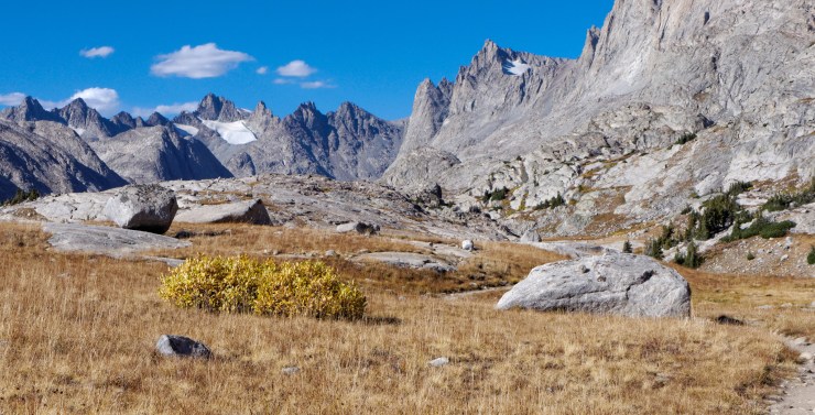 wind-river-range-titcomb-basin-day2-island-lake-to-junction-1